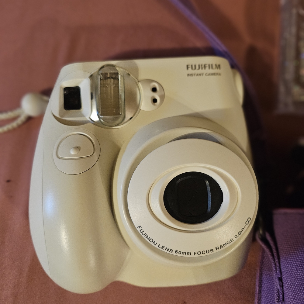 Fujifilm Instax Mini Instant Camera - Cream And Acessories